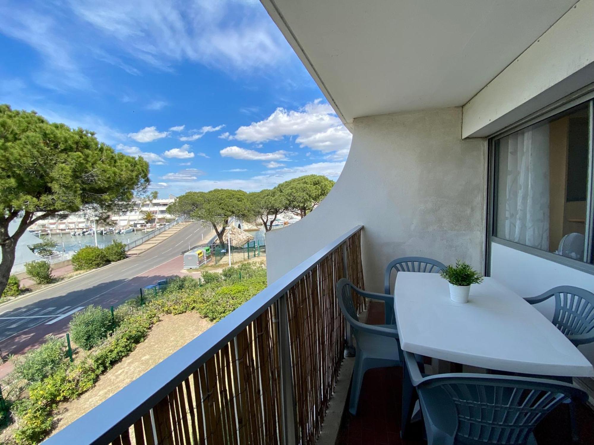 Апартаменти Les Caravelles Port Camargue Ле-Гро-дю-Руа Екстер'єр фото